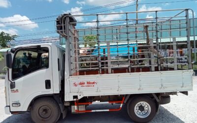 รถขนของย้ายหอ VS รถเทรลเลอร์ แบบไหนตอบโจทย์มากกว่ากัน?