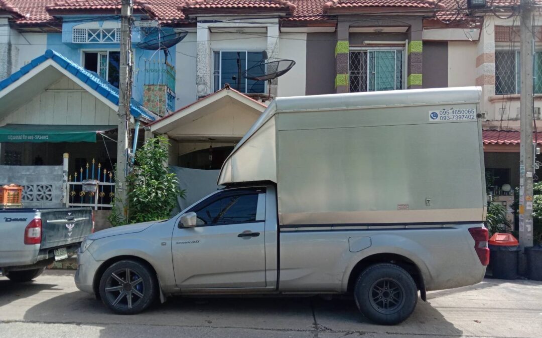 ความคุ้มค่าและมาตรฐานความปลอดภัยของ รถเทรลเลอร์รับจ้าง